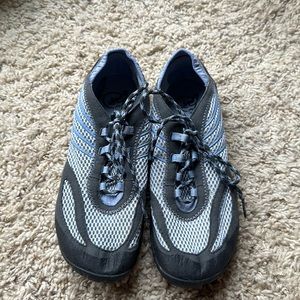 Women’s Merrell Pace glove, lavender lustre. Size 8